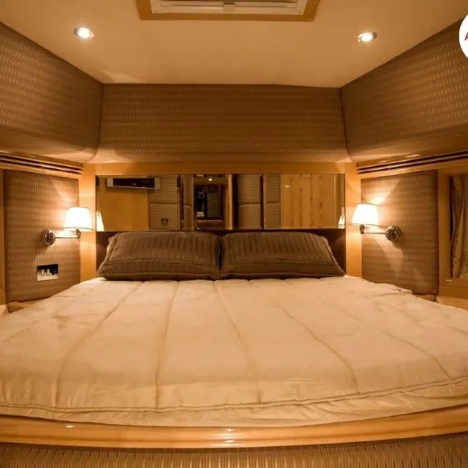 Foxy Lady Yacht Goa 5